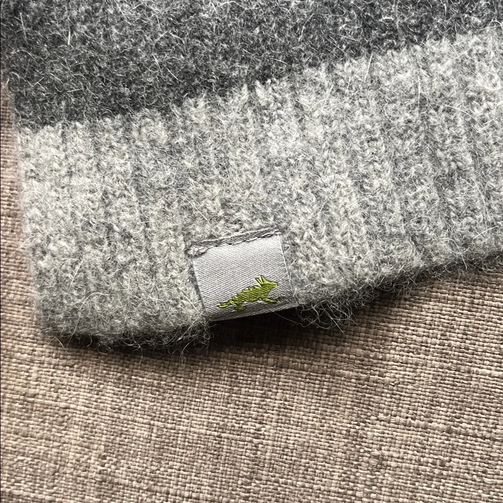 Horny Toad & Co. Wool & Angora Blend Scarf with Pockets Gray Striped